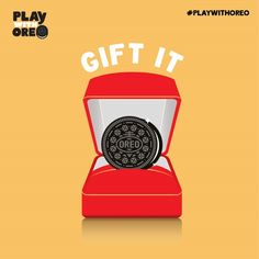 an oreo cookie in a red box with the words play or die on it