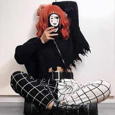 Look Grunge, Sporty Pants, Egirl Outfits, Looks Pinterest, Black And White Pants, Casual Cargo Pants, Streetwear Mode, Y2k Aesthetic Outfits, Stylish Pants