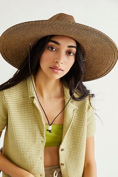 Free People Hat, Wide Brim Straw Hat, Puff Dress, Brown Hats, Wide Brimmed Hats, Brim Hat, Summer Hats, Boho Clothing, Sun Hat