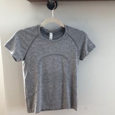 Lululemon training shirt short sleeve Lululemon Gray Shirt, Lululemon Grey Shirt, Lululemon Align Shirt, Lululemon Tops Shirts, Lululemon T Shirt, Grey Lulu Shirt, Cute Lululemon Outfits For School