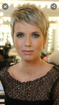 Very Short Haircuts, Short Pixie Haircuts, Blonde Bobs, Short Hair Haircuts, Short Hair Styles Pixie, Pixie Cuts, Pixie Hairstyles