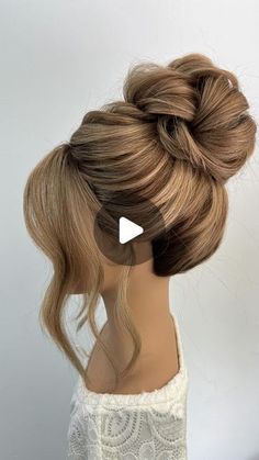 Diy High Bun Updo, Hair Styles Bun Wedding, Updo Bun Tutorial, How To Make Buns, Updo Hairstyles For Wedding Guest, Chignon Alto Tutorial, Hair Bun Styles Wedding, High Bun For Long Hair, High Bridal Bun