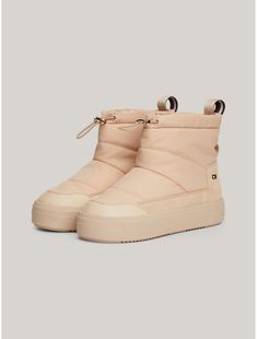 Tommy Hilfiger women's boot. Stave off the cold in style with these snow boots, featuring a front toggle-cord adjuster to enhance the casual feel.  Material: 94% Polyesther Pes, 6% Polyurethane. Tommy Hilfiger Boots, Ankle Snow Boots, Boots Woman, Snow Boot, Tommy Hilfiger Women, Snow Boots, In Style, Womens Boots, Tommy Hilfiger