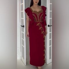 Beautful Rhinestone Gold And Burgundy Dress. Arabian Style Dress, Burgundy Dress, Red And Gold, Style Dress, Lady In Red, Colorful Dresses, Fashion Dresses, Prom Dresses, Prom