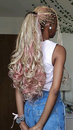 boho french curl braids Pink And Blonde French Curl Braids, Pink And Blonde Goddess Braids, Pretty Braid Colors, Boho Braids With French Curls, French Curl Locs, Long Lasting Braided Hairstyles, Unique Braiding Hairstyles, Neopolitan Braids With Curls, Birthday Hair Styles With Braids