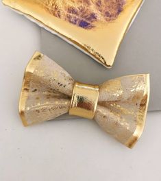 Tux Groomsmen, Mens Suit Colors, Mens Suit Accessories, White Tux, Bow Tie For Men, Gold Bow Tie, Prom Suit, Leather Bow Tie