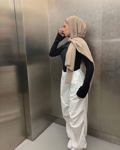 Halal Y2k Outfits, Halal Outfits Winter, Acubi Fashion Modest, Hijab Fashion Inspiration Winter, Hijabi Y2k, Hijabi Summer, Hijab Fits