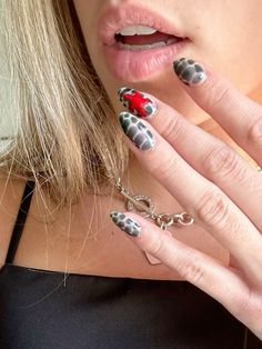 #fashion #trendy #explore Red Snake Skin Nails, Black Snake Print Nails, Snakeskin Nail Designs, Black Snake Skin Nails, Funky Gel Nails, Snake Print Nails, Snakeskin Nails, Red Star Nails, Ugly Nails