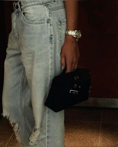 Sabrina Claudio, Evening Outfit, Cute Instagram Pictures, Paris Outfits, Outfit Jeans, Evening Outfits, 2000s Fashion, Linen Clothes, Fitness Inspo