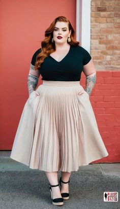 Plus Size Vintage Fashion, Size Inclusivity, Plus Size Baddie Outfits, Stylish Activewear, Business Outfits Women, Trendy Chic, Plus Size Models, Midi Skirts, Hottest Fashion Trends