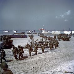 D Day Photos, Battle Of Normandy, Canadian Soldiers, Juno Beach