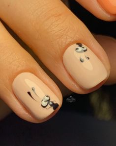 Nail Inspiration White, Animal Nail Art Designs, Cute Animal Nail Art, Bug Nail Art, Anime Nail Ideas, Fox Nail Art, Easter Nail Art Designs, Nails Art Designs