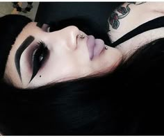 . Bad Nun, Grunge Eye Makeup, Vampy Makeup, Nails Jewelry, Makeup Drawing, Alternative Makeup, Hooded Eye Makeup, Preppy Fall