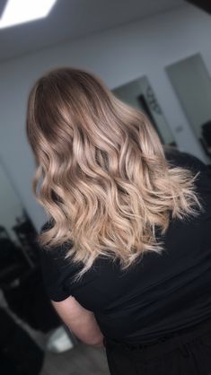 Balayage Technique, Peach Hair, Colour Trends, Natural Shades, Face Framing, Dip Dye, Demi Lovato, Blue Hair, Beyonce