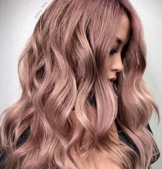 Rose Gold Hair Dye, Pastel Pink Hair Color, Rose Blonde, Gold Hair Colors, Short Ombre Hair, Hair Color Rose Gold, Pastel Pink Hair