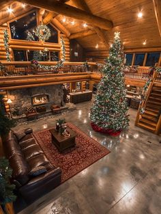 Mountain Cabin Decor, Western Rooms, Dream Mansion, Dream Life House, Rustic Home Design, Castle House, Dream House Rooms, Spanish House, Home Additions