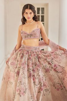 Buy Ivory Organza Print Floral Sweetheart Neck English Lehenga Set For Women by Cedar & Pine Online at Aza Fashions. Orang India, Indian Dresses For Women, Floral Lehenga, Velvet Dress Designs, Gaun Fashion, Traditional Indian Dress, Indian Bridal Dress, Party Wear Lehenga