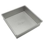 an aluminum baking pan on a white background