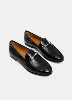 Gucci loafers in patent calf leather. Features golden Horsebit detail and leather sole. Made in Italy. Fits true to size, pick your regular size. Italian sizing. Gucci Classic Luxury Loafers, Gucci Black Flat Loafers, Luxury Black Gucci Loafers, Gucci Leather Slip-on Loafers, Loafers Gucci, Luxury Black Loafers With Metal Details, Italy Fits, Shoes 2022, Hand Makeup