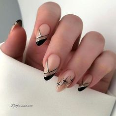 Ongles Beiges, Clear Glitter Nails, Tape Nail Art, Nail Tip Designs, Nails Now, Pretty Nail Art Designs, Black Nail