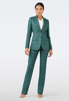 Consider this fabric the royal choice. The rich and trendy hunter green is a hue fit for a monarch, while the wool and linen blend keeps the heat off and stye on. Green Blazer Women, Hunter Green Suit, Green Suit Women, Custom Blazers, Custom Blazer, Cocktail Suit, Gray Suits, Suits Black, Green Tuxedo