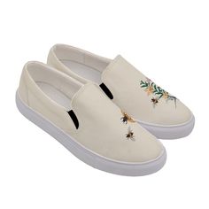 Size: US10.5 Bee Slippers, Women's Slip Ons, The Bee, Slip Ons, Slip On, Cool Designs, Honey, Bee