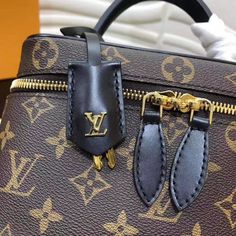 Size: Standard Size It comes with Dust box, Care manual, Tag, and Paper bag. Top Collection, New Handbags, Caribbean Netherlands, Croatia, Louis Vuitton Bag, Fashion Statement, Wellness Design, Clutch Bag, Paper Bag