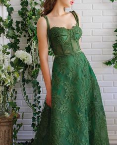 Green Ball Gown, Lace Prom Dresses, Formal Dresses Graduation, Senior Prom Dresses, A Line Evening Dress, Prom Dresses With Pockets, Spaghetti Strap Prom Dress, Long Prom Gowns, Sweetheart Prom Dress