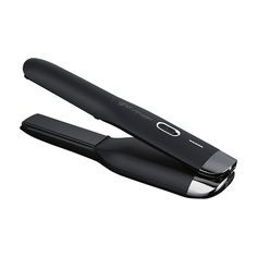 A cordless, portable, powerful touch-up styler for up to 20 minutes of styling* on the go. It includes a heat-resistant case, USB-C cable, and plug. Cordless Hair Straightener, Ghd Hair, Travel Hairstyles, Hair Straighteners Flat Irons, Hair Straightening Iron, Straighten Iron, Hair Iron, Hair Straighteners, Flat Iron Hair Styles