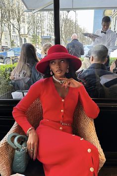 Dress With A Belt, Knitted Midi Dress, Paris Dress, Black Femininity, Effortlessly Chic Outfits, Looks Black, Online Fashion Store, Red Outfit, Feminine Outfit