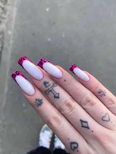 Leopard Nails Pink, Leopard French Nails, Pink Leopard Nails, Nails August, Bandana Nails, Sharp Nails, Cheetah Nails, Glamour Nails, Edgy Nails