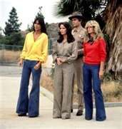 70's fashion icons at their best Jean Muir, Kate Jackson, Fashion 1970s, Charlie’s Angels, Three Women, Fur Clothing, Charlies Angels, Farrah Fawcett