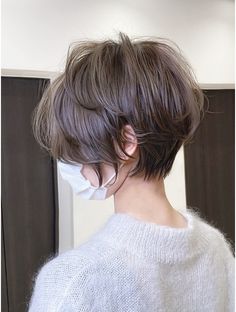 Long Pixie Bob Haircut For Fine Hair, Short Brown Hair Asian, Chin Length Layered Hair, Mini Bob Haircut, Pixie Hair Color, Perfect Hair Color, Beautiful Haircuts