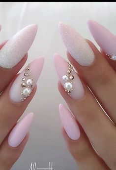 French Pedicure, Nails Design With Rhinestones, Accent Nails, Nail Polishes, Best Acrylic Nails, Valentine's Day Nails, Valentines Nails