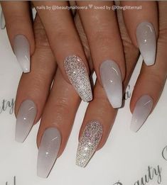 Gray Nail Designs, Acrylic Nails Kylie Jenner, Gray Nail, Grey Acrylic Nails, Acrylic Nails Stiletto, Wedding Acrylic Nails, Grey Nail Designs, Tattoo Old School, White And Silver Nails