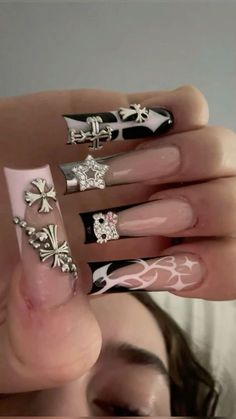 Easy Nail Designs For Natural Nails, Red Nail Y2k, Grunge Long Nails, Y2k Nail Inspired, Nail Art Designs Hello Kitty, Nails Blinged Out, Nail Inspiration Grunge, Black Nail Designs Y2k, Y2k Xmas Nails