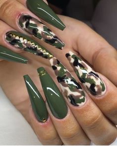 Army Fatigue Nail Design, Army Fatigue Nails, Army Green Acrylic Nails, Camouflage Nails Designs, Army Nails Design, Camo Nails Acrylic, Camoflauge Nails, Hunting Nail Designs, Camo Acrylic Nails