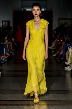 September 2024, Yellow Fashion, Custom Dresses, Elegant Outfit, Beach Dress, Business Fashion