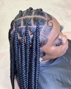 Knotless Box Braids Edges, Box Braids Edges, Medium Knotless Braids Long, Long Medium Knotless Braids, Laying Edges, Knotless Braids Long, Traditional Box Braids, Braids Edges, Medium Knotless Box Braids