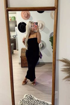 #hairstylistootd #hairdresserootd #hairstylistootdinspo #hairdresserootdinspo #hairstylistinspo #hairdresserinspo #hairdresser #ootd #hairdresserclothing #hairstylistclothing  #clothing#hairstyle #easyhairtutorial #rancherhat #saloninspo#blondehairinspo #halfuphalfdownhairtutorial#headshotphotoinspo#okchairsalon #oklahomacity #smallbuisness #selfemplyoyed #brunchootd Half Up Half Down Hair Tutorial, Birthday Ootd, Bodycon Dress Summer, Outfit Inso, Stylist Outfit, Maxi Bodycon Dress, Y2k Party, Summer Bodycon Dress, Dream Closets