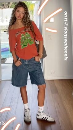 #fitspo #outfits #outfitinspo #vlogswpheonix #jorts #jort #summer #summerfits #sambas #adidas Jorts And Samabas, Jorts And Baggy Top, Adidas Samba Outfit Jorts, Jort Fits Girl, Sambas And Jorts Outfit, Jorts And Sambas Outfit, Jorts Womens Fit Y2k, Jorts Inspo Outfit, Low Rise Jorts Outfit