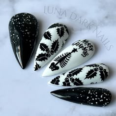 Welcome to LD Nails!  Hi, I'm Bur and I'll be your long distance nail ghoul 😜 Read on for the obligatory written description of what you see in the pictures, plus some other important stuff..  🖤 One set of 10 REUSABLE Press On Nails 🖤 Merry Creepmas: black & white gothic Christmas press on nails with skull mistletoe, skeleton Christmas trees and snow detailing.  👉 Please leave your finish preference and (if applicable) custom sizing in the personalization box!  Est. 2020: LD Nails specialize Merry Creepmas, Christmas Press On Nails, Skeleton Christmas, White Gothic, Gothic Christmas, Gothic Nails, Goth Nails, Nails Fake, Winter Nail Art