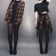 Grunge Style Outfits, Black Tights Outfit, Plaid Shirt Outfits, Converse Outfits, Look Grunge, Ulzzang Korea, Goth Outfit, Peplum Tops, Black Clothes