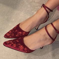 Mode Shoes, Dr Shoes, Funky Shoes, Shoe Inspo, Looks Street Style, Aesthetic Shoes, Swag Shoes, Mode Inspo, Pretty Shoes