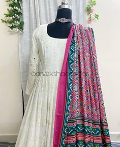 Shalwar Suit, Dress Reference, Anarkali Churidar, Kalamkari Dresses, Frock Designs, Designer Anarkali Dresses, Anarkali Dresses, Long Frock Designs, Kids Ethnic Wear