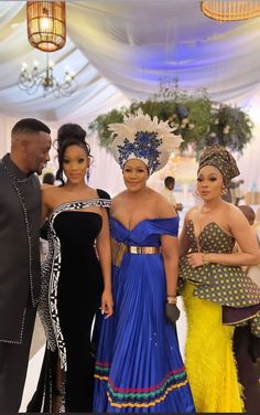 African Lobola Squad Dresses, Traditional Wedding South Africa, Traditional Wedding Outfits South Africa, Isixhosa Traditional Dresses, African Wedding Dress Bridal Traditional, African Wedding Attire South Africa, African Theme Party Outfit, Traditional South African Dresses, Xhosa Bride Traditional Attire