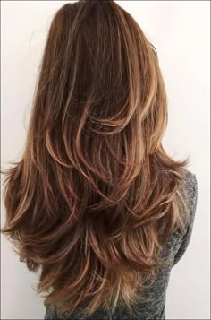 Long Hair Angels And Layers, Trendy Layered Hairstyles, Work Hair, Layered Hairstyles, School Hair, Haircut Styles, Wavy Hairstyles