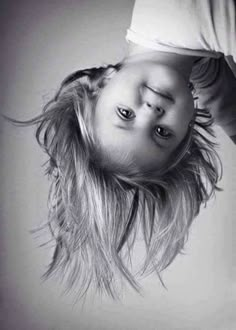 Foto Tips, Childrens Photography, Child Photography, Kids Portraits, Baby Photoshoot, Kids Pictures, Baby Photo, Upside Down