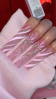 Pink Xmas Nails Acrylic, Boujee Christmas Nails, Baddie Christmas Nails Long, Xl Christmas Nails, Christmas Nails Xl, Christmas Nails Black Women, Light Pink Christmas Nails, Christmas Long Nails, Christmas Bling Nails