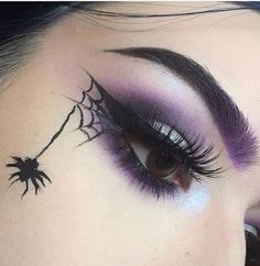 8 Halloween Makeup Looks You Need To Try - Society19 Nem Halloween Makeup, Halloween Party Makeup, Maquillage Halloween Simple, Beautiful Halloween Makeup, Halloween Makeup Witch, Makeup Zombie, Halloween Makeup Look, Halloweenský Makeup, Halloween Make-up Looks